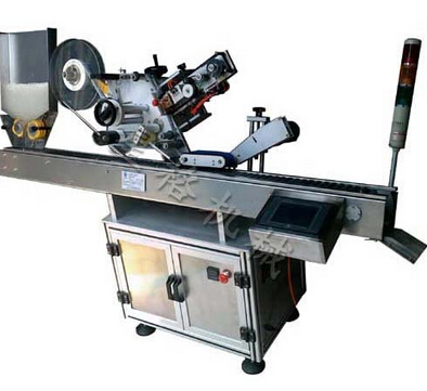 醬料瓶貼標機(圖1)