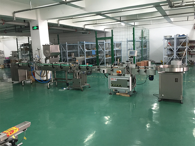 廣州星格新品推薦:全自動(dòng)醬料灌裝生產(chǎn)線(圖1)