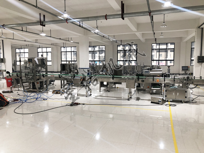 醬料灌裝生產(chǎn)線