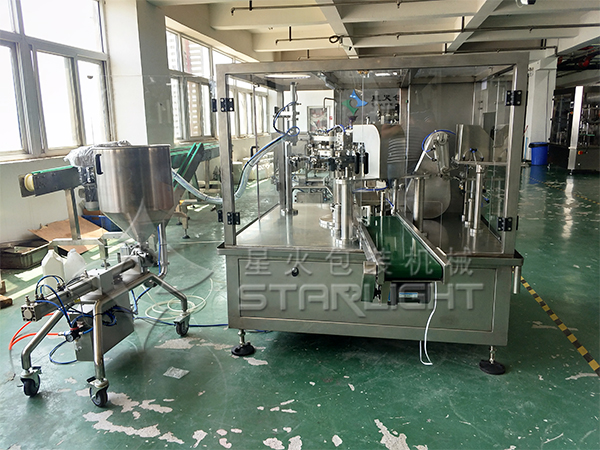 給袋式番茄醬包裝機的性能特點(圖1)