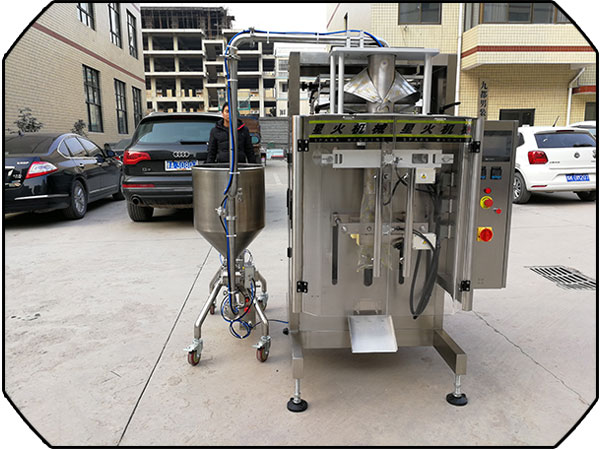 多功能辣椒醬料包裝機械出現(xiàn)故障怎么解決(圖1)