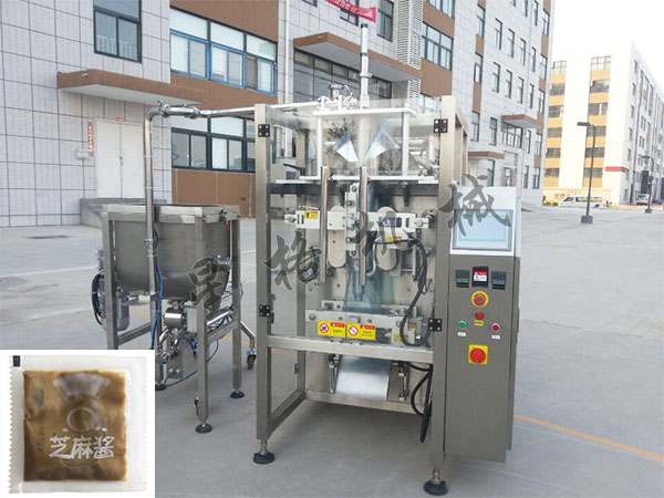 多功能醬料包裝機在醬料市場的應(yīng)用(圖1)