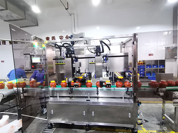 剁椒醬料灌裝生產線能為灌裝提供好的效果(圖2)