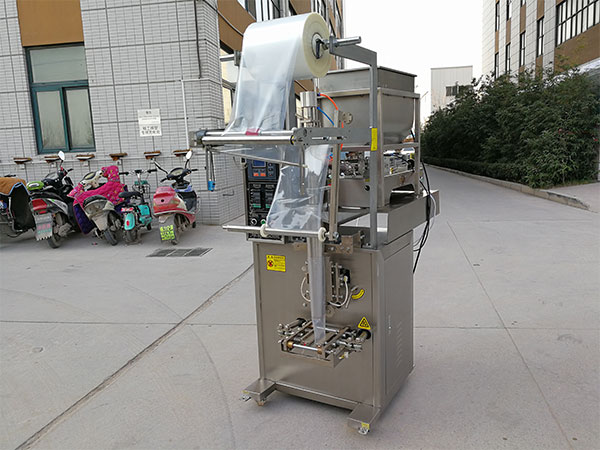 牛肉醬料包裝機設計合理通用(圖1)
