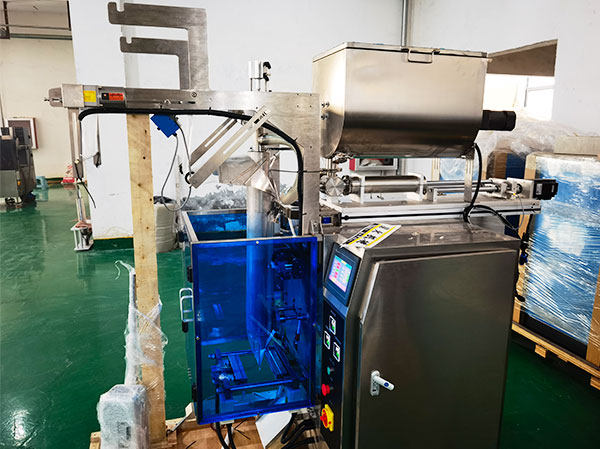 香辣鹵肉醬料包裝機(jī)好用嗎(圖1)