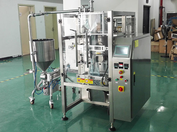全自動(dòng)醬料包裝機(jī)設(shè)備那個(gè)包裝效果好(圖1)
