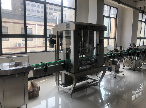 油辣子自動灌裝生產(chǎn)線一直跟隨時代的腳步(圖2)