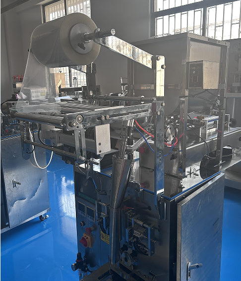 袋裝甜面醬包裝機(jī)械設(shè)備給我們的生活增添另一番韻味(圖2)