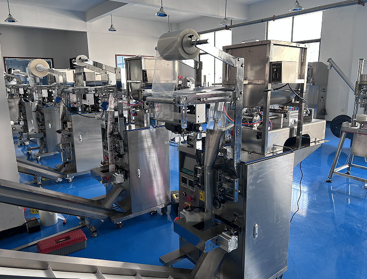 鹵肉調(diào)味醬料自動(dòng)包裝機(jī)在市場(chǎng)上面大方異彩(圖1)